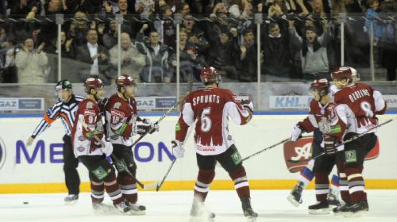 Rīgas "Dinamo" pamats līksmot – piektā uzvara pēc kārtas
Foto: Romāns Kokšarovs, Sporta Avīze, f64