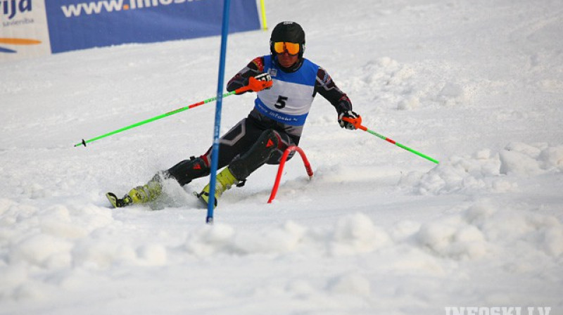 Kristaps Zvejnieks slaloma disciplīnās nodemonstrēja savu pārākumu. Foto:Infoski.lv