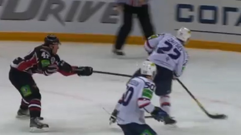 Ņikita Zaicevs met un...
Foto: no KHL video