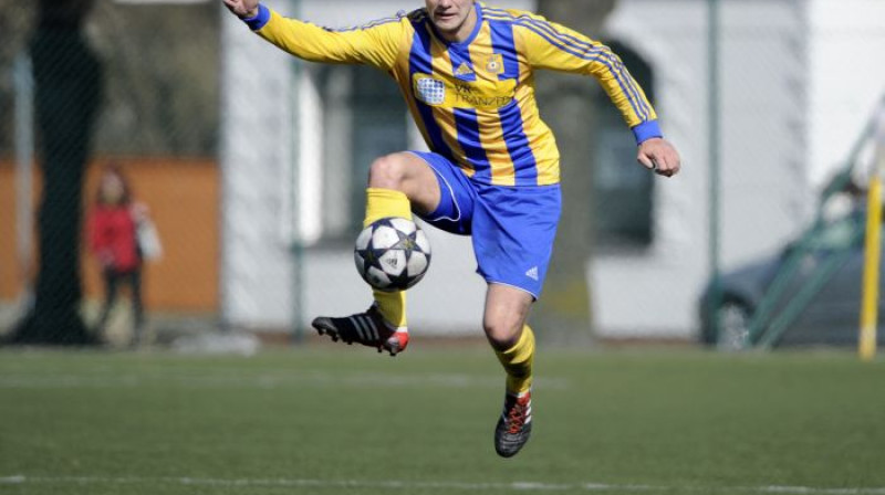 Eduards Suhanovs (FK "Ventspils")
Foto: Romāns Kokšarovs, Sporta Avīze