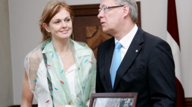 Ieva Tāre pieņemšanā pie Valsts prezidenta 2008 (pēc tikšanas uz olimpiskajām spēlēm)
Foto: Rūta Kalmuka, F64