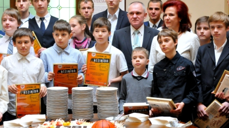 Swedbank LJBL dalībnieki Saeimā 2012.gada jūnijā.
Foto: Romualds Vambuts