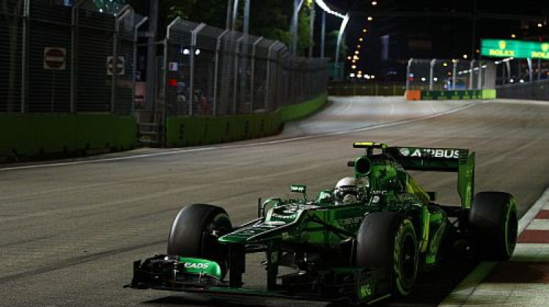 "Caterham" formula Singapūras trasē
Foto: LaPresse/Scanpix