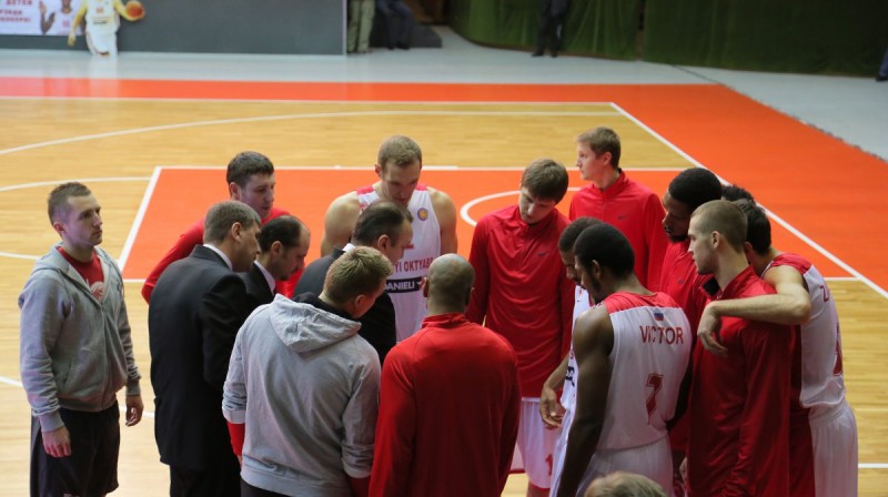 "Krasnij Oktjabr" komandā strādā fiziskās sagatavotības treneris Ēriks Visockis
Foto: www.bcredoctober.com