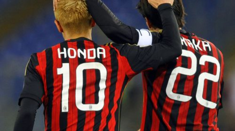 Keisuke Honda un pirmo vārtu autors Kakā
Foto: digitale/scanpix