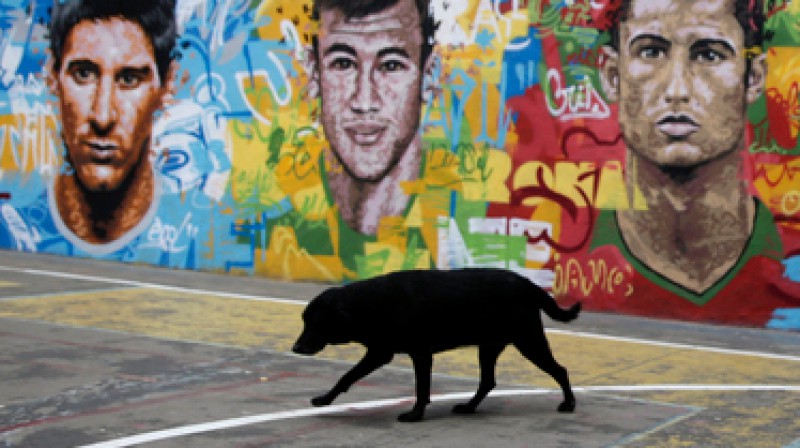 Lionels Mesi, Neimars, Krištianu Ronaldu - grafiti Riodežaneiro
Foto: AP / Scanpix