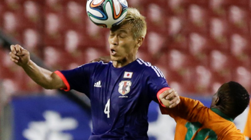 Keisuke Honda apsteidz zambieti
Foto: AP / Scanpix