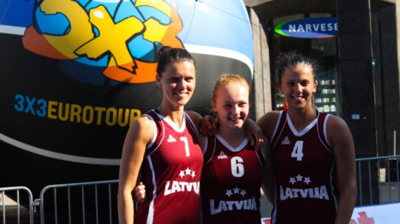 Latvijas 3x3 komanda kvalifikācijas turnīrā Rīgā. No kreisās: Ieva Vītola, Ieva Jundase un Dita Rozenberga.
Foto: Juris Gūtmans