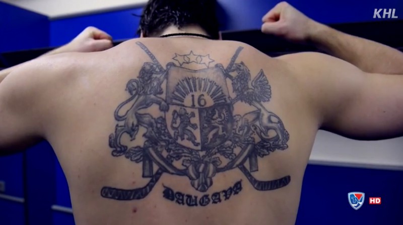Kaspars Daugaviņš un tetovējums 
Foto: KHL TV