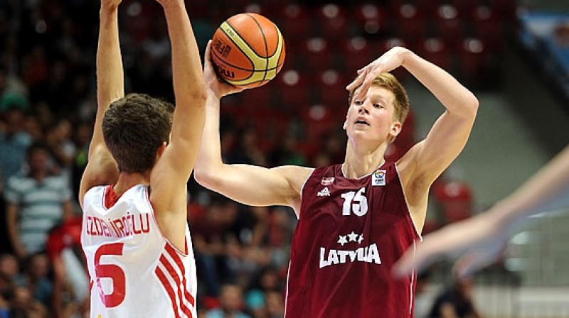 Rinalds Mālmanis: viens no Latvijas U18 izlases līderiem Eiropas čempionātā Turcijā
Foto: www.fibaeurope.com