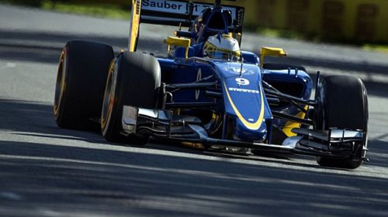 "Sauber" komanda F1 treniņbraucienos Melburnā
Foto: Sauber