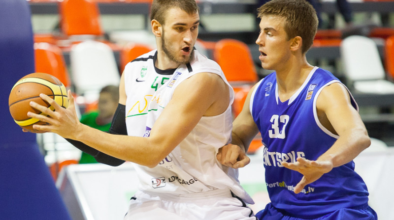 Viktors Iļjins arī nākamsezon spēlēs BK "Valmiera" sastāvā
Foto: Edgars Vaivads