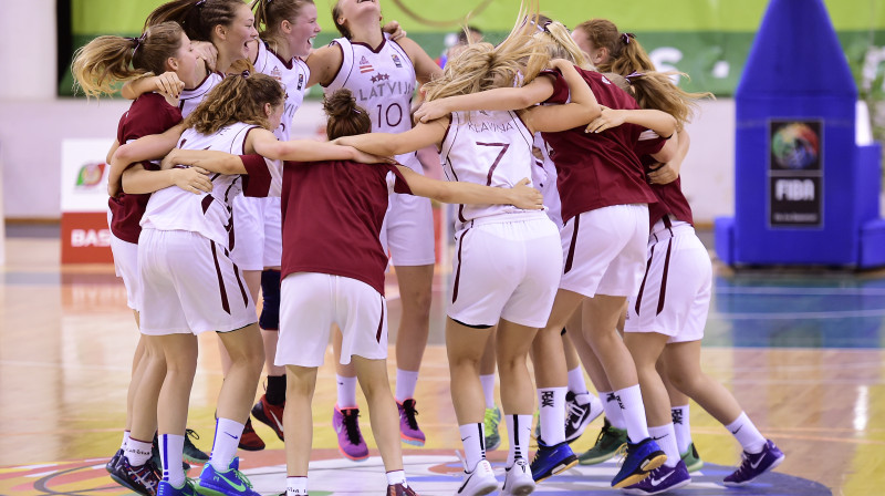 Latvijas U16 meitenes: vēsturiska ceļazīme uz Pasaules U17 čempionātu
Foto: Viktor Rebay/FIBA