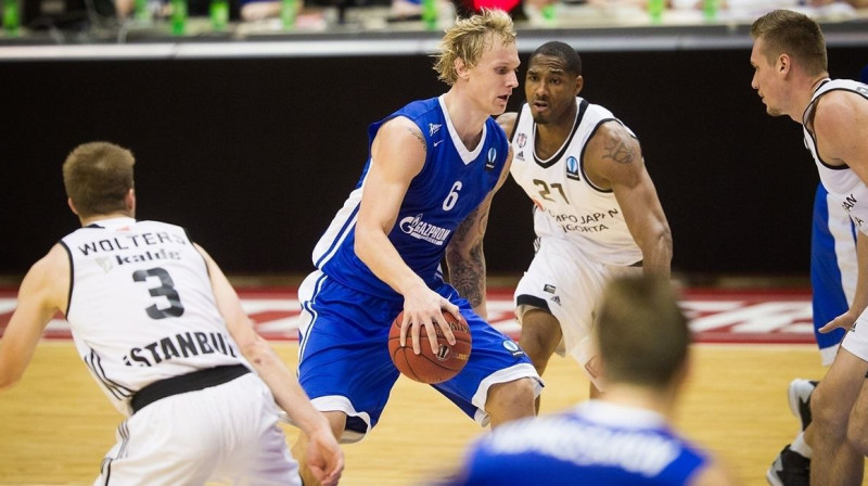 Jānis Timma: 14 punkti izbraukuma uzvarā pār "Bisons Loimaa"
Foto: eurocupbasketball.com