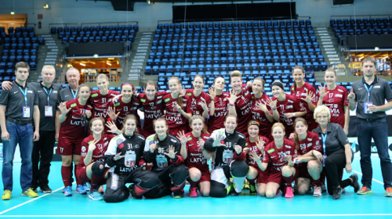 Latvijas izlase pēc uzvaras pār Vāciju - 5.vieta pasaulē!
Foto: Ritvars Raits, floorball.lv