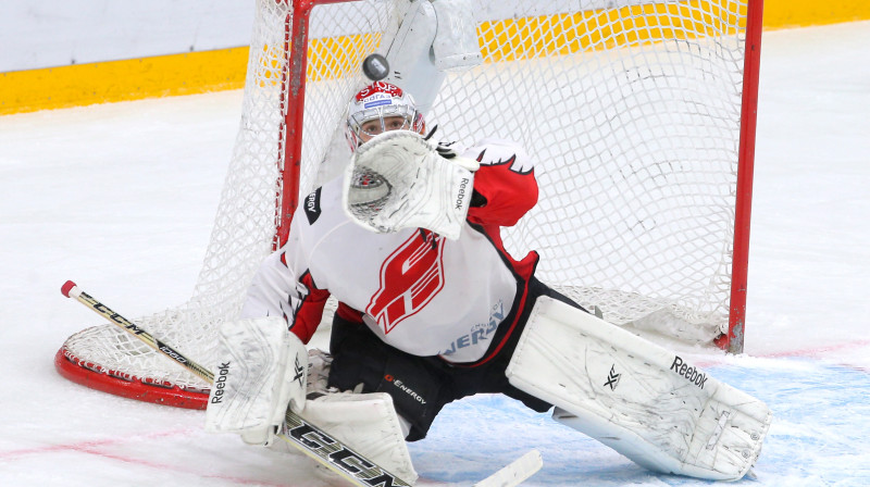 Dominiks Furhs pagājušajā mēnesī aizvadīja trīs "sausās" spēles. 
Foto: ITAR-TASS/Scanpix