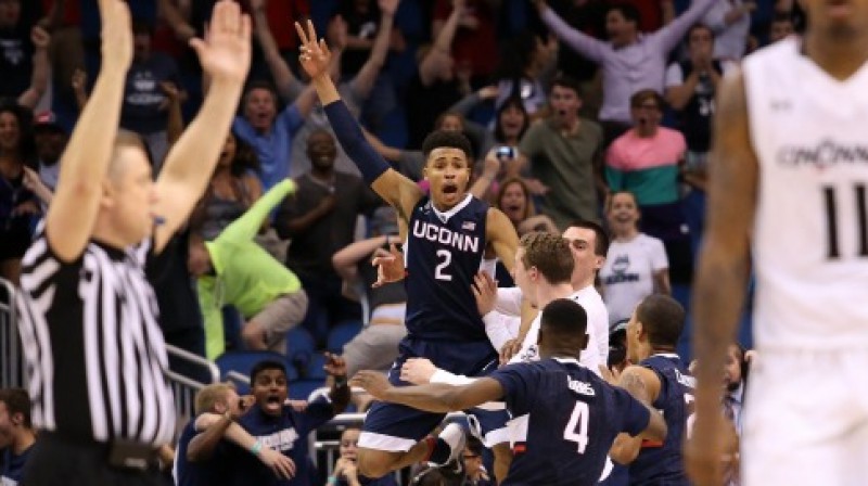 Džeilens Edamss līksmo 
Foto: Logan Bowles / USA Taday, uconnhuskies.com