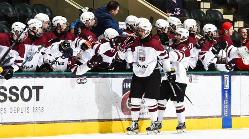 Erlends Kļaviņš un Pauls Svars
Foto: IIHF