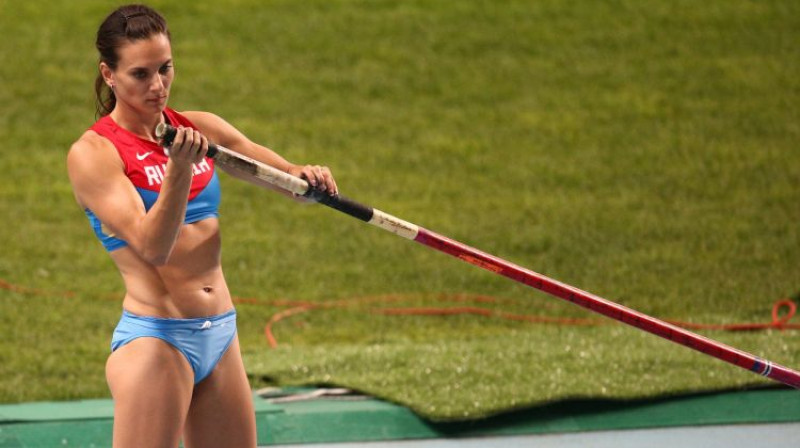 Jeļena Isinbajeva bija plānojusi spožo karjeru noslēgt ar startu Rio olimpiādē, bet šobrīd tas ir nopietni apdraudēts
Foto: ITAR-TASS/Scanpix