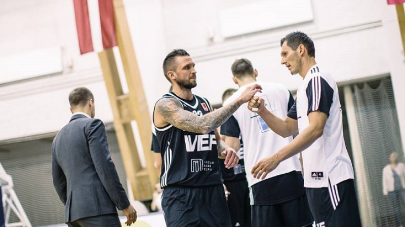 Armands Šķēle un Jānis Blūms: 1-1 VTB līgā
Foto: VEF Rīga