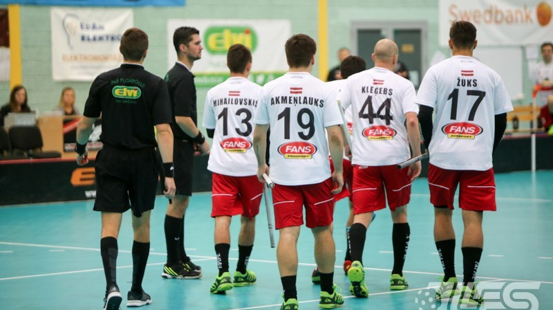 Pērn Lielvārdes un Cēsu komandas parūpējās par īstu drāmu
Foto: Floorball.lv