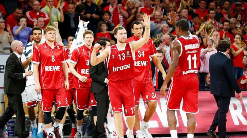 Jānis Strēlnieks un ''Brose Baskets''
Foto: Daniel Löb