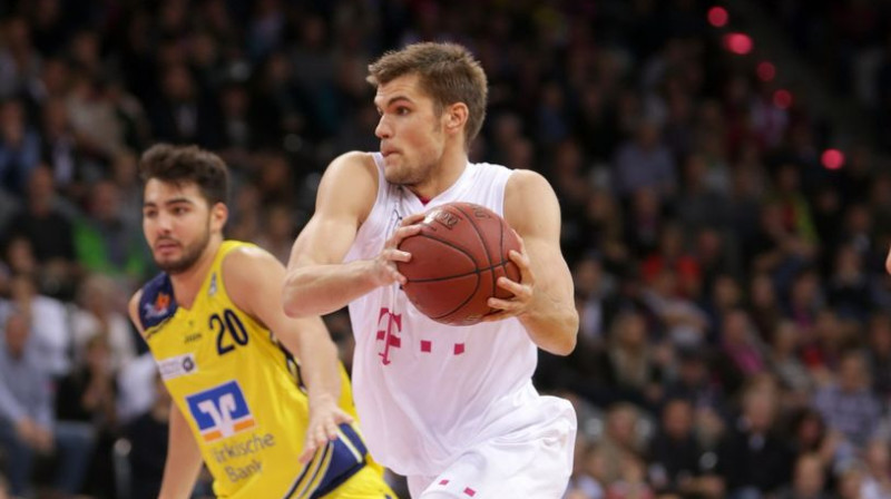 Ojārs Siliņš 
Foto: telekom-baskets-bonn.de