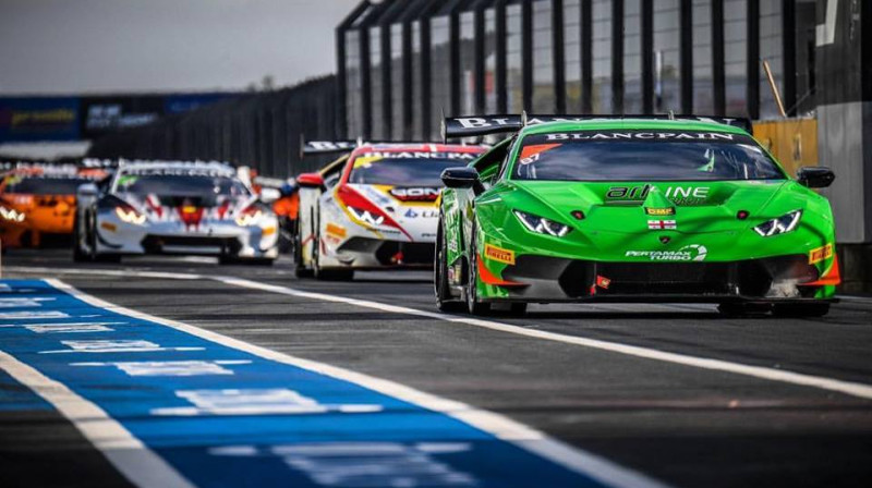 Haralds Šlēgelmilhs (priekšplānā)
Foto: https://twitter.com/lamborghinisc