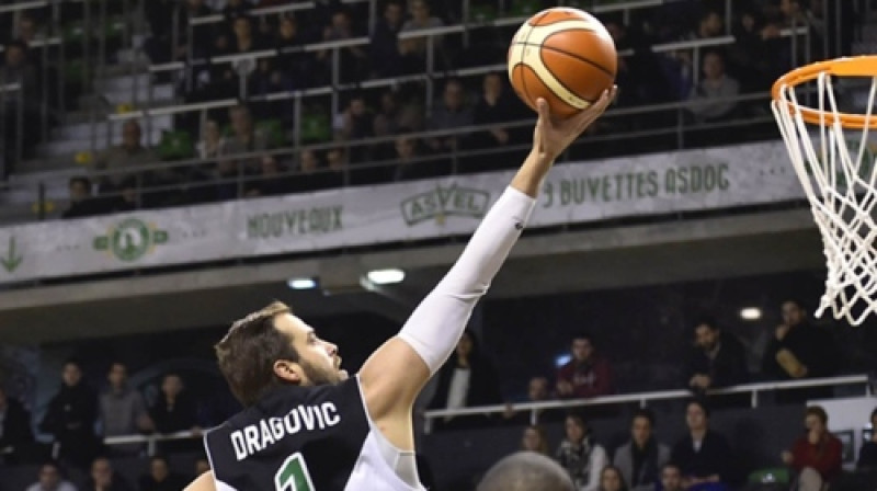 Nikolam Dragovičam šodien apritēja 29 gadi
Foto: ASVEL