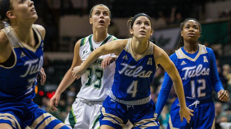 Kitija Laksa: nedēļas labākā AAC spēlētāja trešo reizi NCAA karjerā
Foto: USF