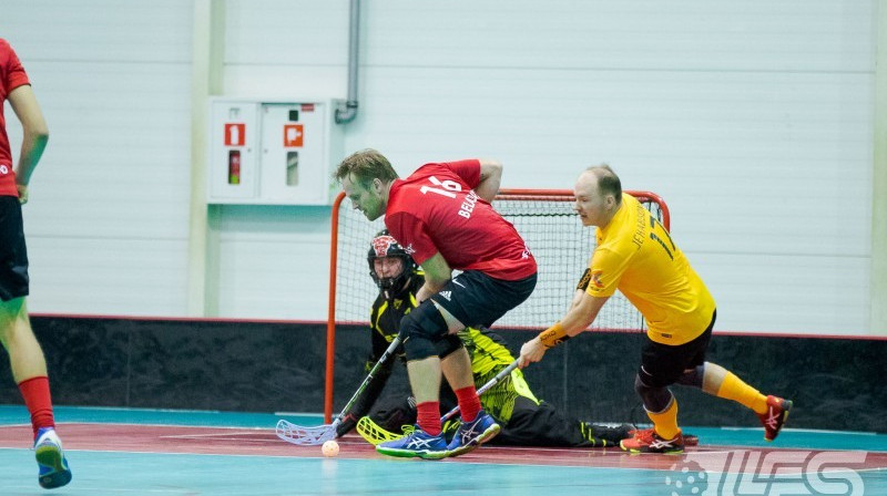 Divu pieredzējušo spēlētāju A.Belasova un I.Jēkabsona divcīņas šosezon varētu būt vēl ne mazums
Foto: Floorball.lv