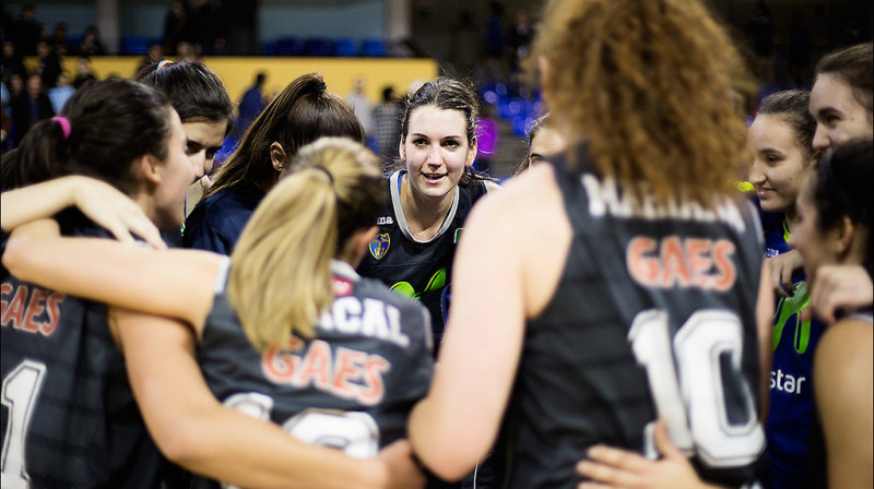 Linda Rubene un "Estudiantes" spēlētājas
Foto: Estudiantes