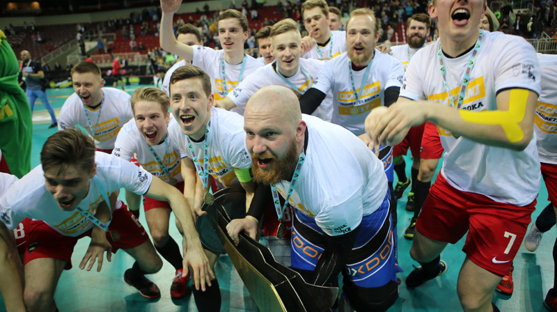 "Triobet/Ulbroka" ar čempionu kausu
Foto: Ritvars Raits, floorball.lv