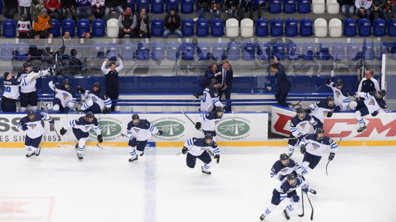 Somijas U-18 izlase līksmo par iekļūšanu pusfinālā
http://u18worlds2017.iihf.com/