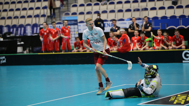 Krišs Treimanis realizē soda metienu
Foto: Ritvars Raits, floorball.lv