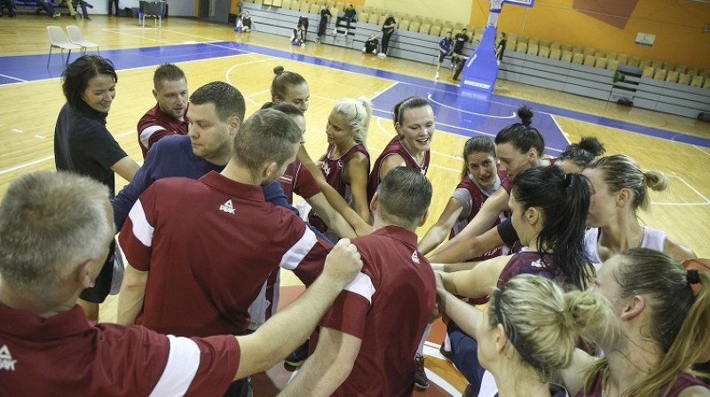 Valstsvienības atklātais treniņš 2017. gada 9. maijā
Foto: basket.lv