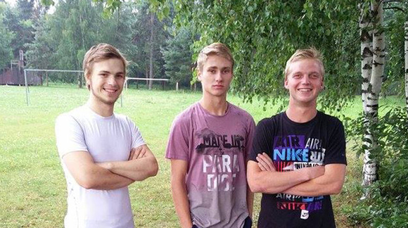 Trīs no Latvijas izlses spēlētājiem: Juris Miezītis, Ričards Eglītis un Nauris Jasukēvičs
Publicitātes foto