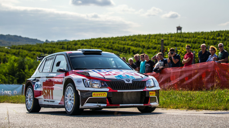 Grjazina ekipāža trasē
Foto: www.rally-novagorica.si