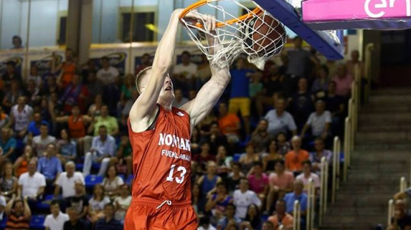 Rolands Šmits un "Fuenlabrada": 3-0 Spānijas čempionātā
Foto: Fuenlabrada