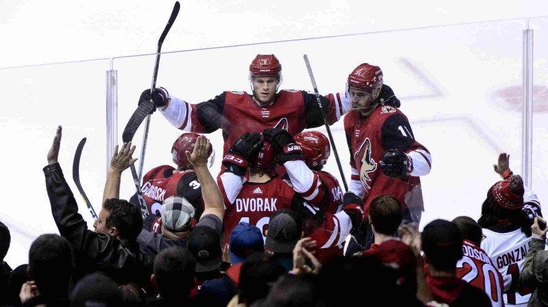Arizonas "Coyotes" svin vārtu guvumu pret Vašingtonas "Capitals"
Foto: USA Today Sports/Scanpix