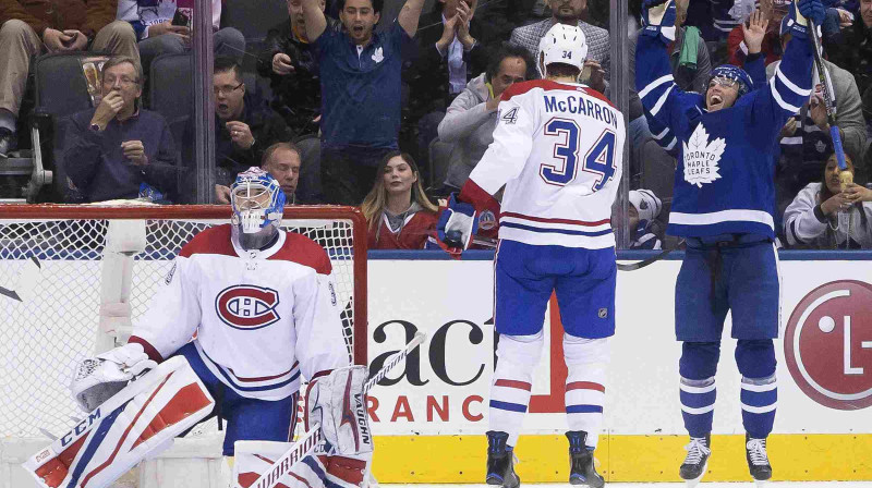"Maple Leafs" uzbrucējs Andreass Džonsons svin pirmo vārtu guvumu NHL
Foto: USA Today Sports/Scanpix