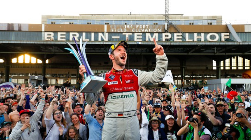 Sacīkšu uzvarētājs Daniels Abts
Foto: fiaformulae.com