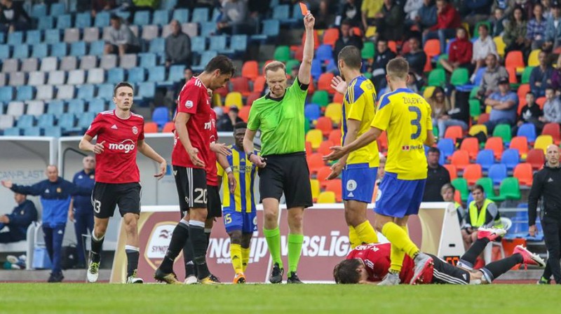 Ņikita Koļesovs iepriekšējā Kurzemes derbijā tika noraidīts
Foto: Mārtiņš Sīlis