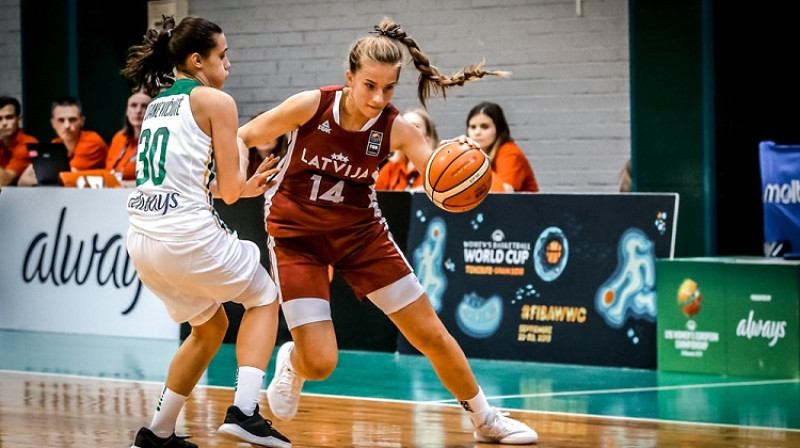 Kristiāna Kulačkovska un Latvijas U16 izlase: sestais "Top 10" starpfinišs pēc kārtas
Foto: FIBA