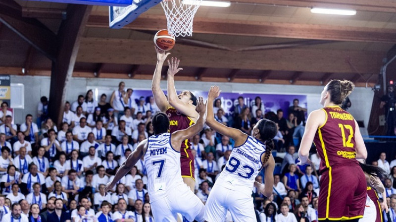 Orenburgas "Nadežda" sarūgtināja Monpeljē komandu un līdzjutējus. Foto: FIBA