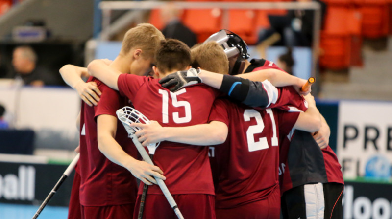 Latvijas vīriešu U19 izlase florbolā. Foto: Ritvars Raits, floorball.lv