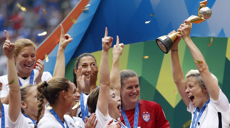 Pirms četriem gadiem līksmoja amerikānietes. Foto: USA Today Sports/Scanpix