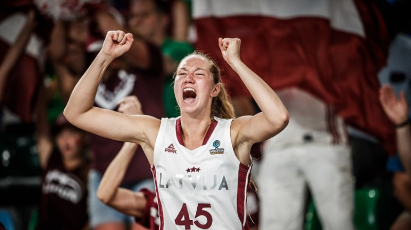 Digna Strautmane: 14 punkti uzvarā pār Ungāriju. Foto: FIBA