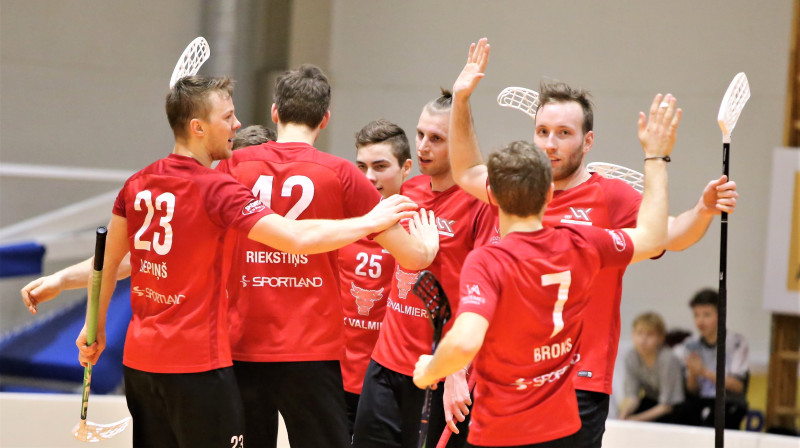 FBK "Valmiera". Foto: Ritvars Raits, floorball.lv