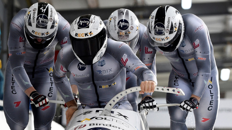 Oskar Ķibermaņa ekipāža startā. Foto: AP/Scanpix